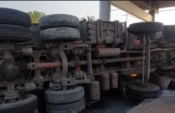 A horrific road accident occurred near the Keisar tollgate