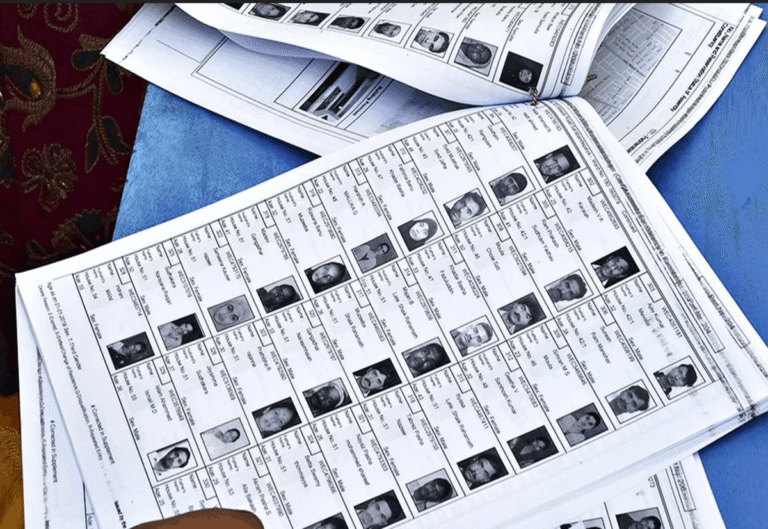 Intellectuals Demand Immediate End to SIR Process