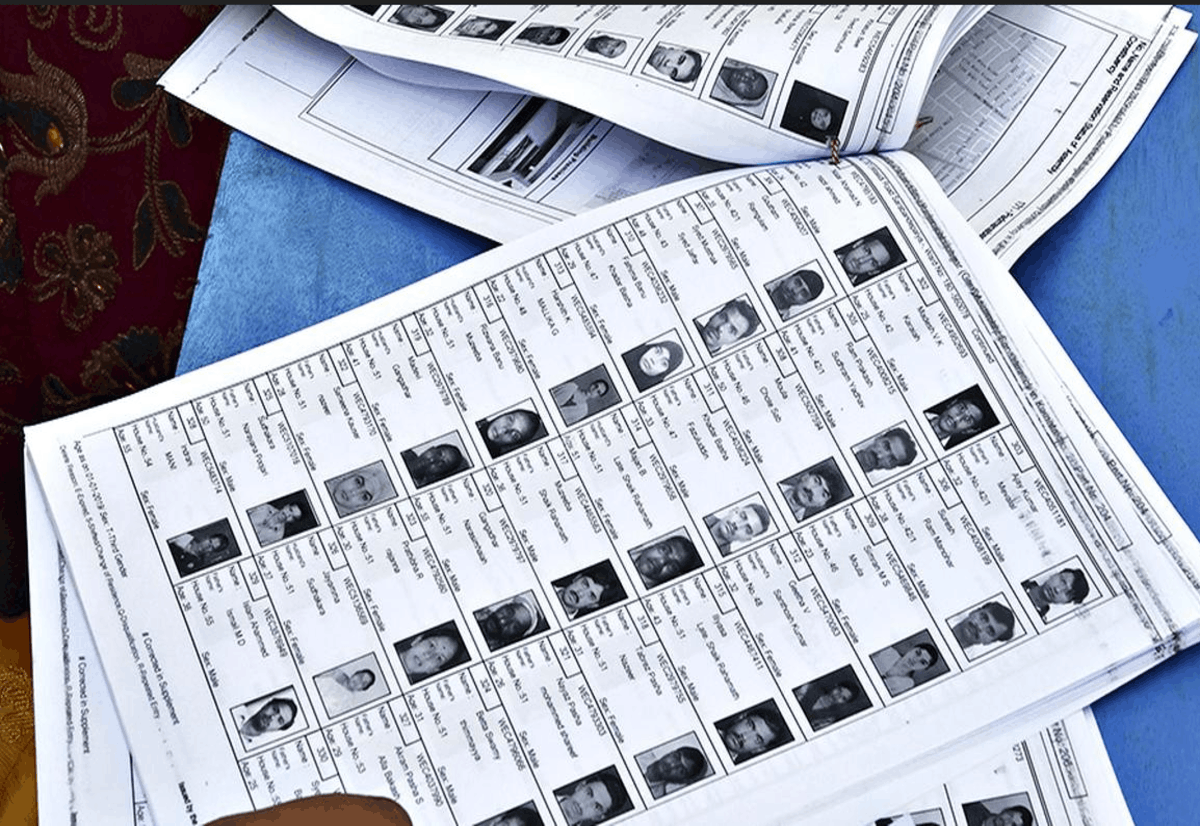 Intellectuals Demand Immediate End to SIR Process