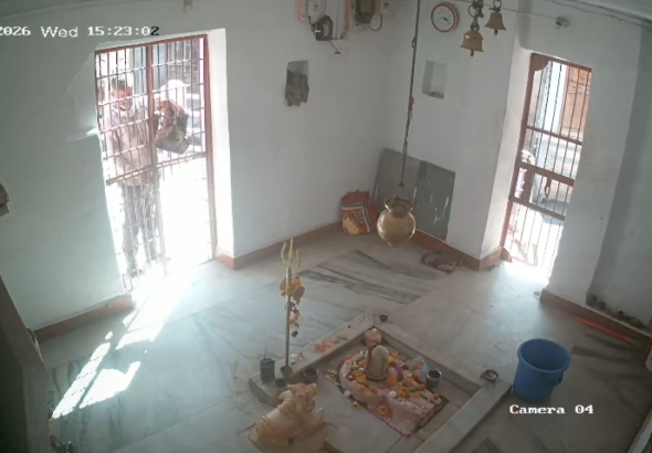 Shiva Temple Theft in Burhanpur: Copper Cobra Stolen on Camera, Accused Identified