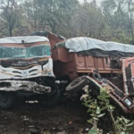 Chhattisgarh news Major Crash on NH-130 in Korba: 3 Trailers and Car Collide, 5 Injured, Locals Rescue Victims
